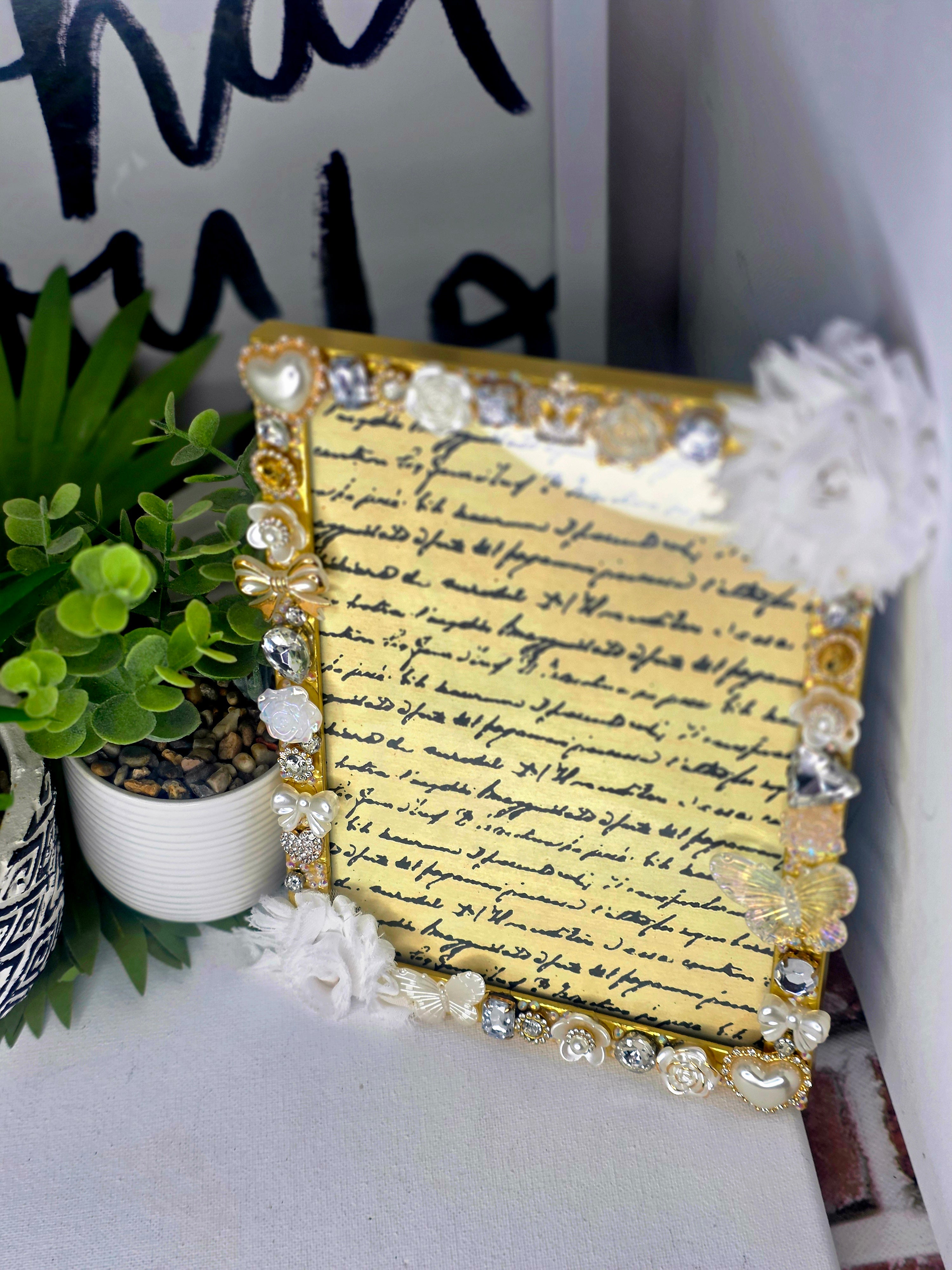 Elegant Vintage Inspired Rhinestone Photo Frame – Glam Desk Accessory – Feminine Vanity Decor – Chic Gift Idea