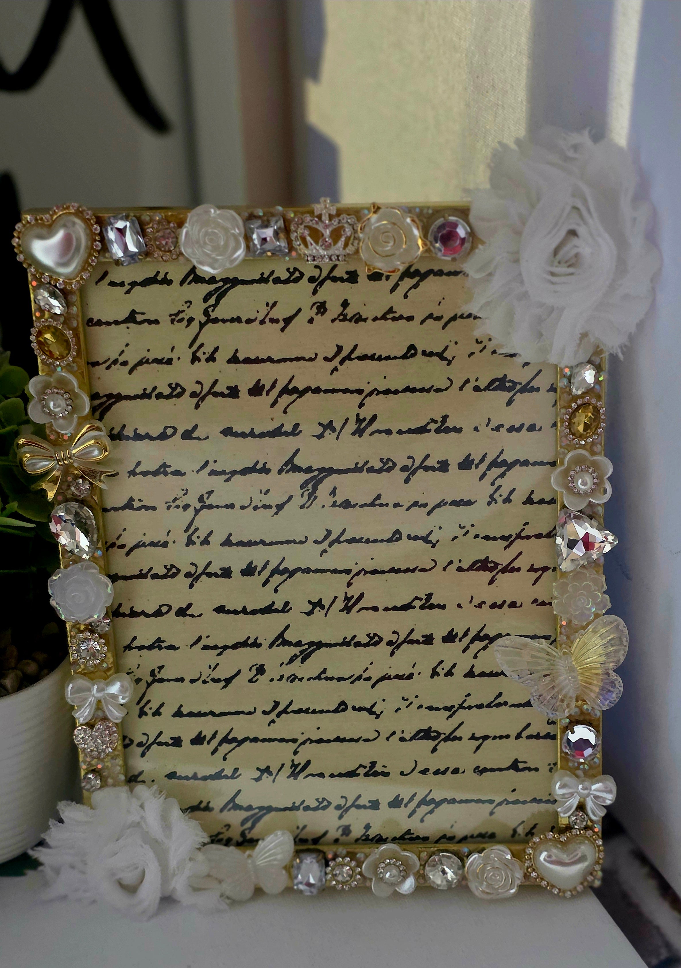 Elegant Vintage Inspired Rhinestone Photo Frame – Glam Desk Accessory – Feminine Vanity Decor – Chic Gift Idea
